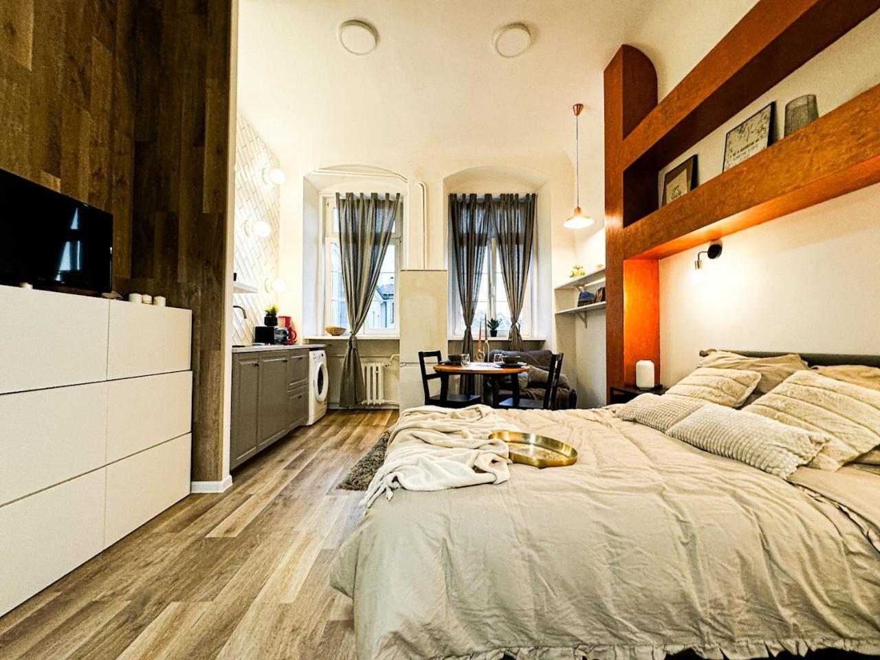 Walk 50m To Market Square & Rynek! Stylish 1br, Kitchen Apartament Wrocław